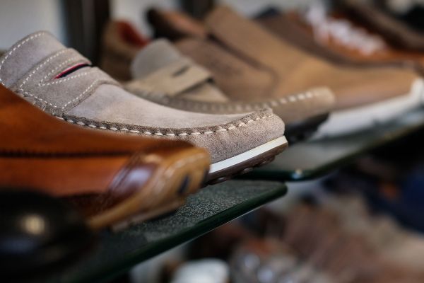 Fotos von Design-Kommunikation Uwe von der Wehd für Schuh & Leder Thumann Germering