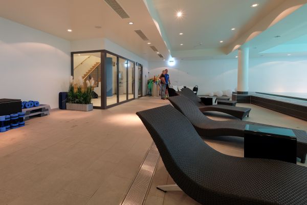 AMBIANCE Sports & Spa Pasing