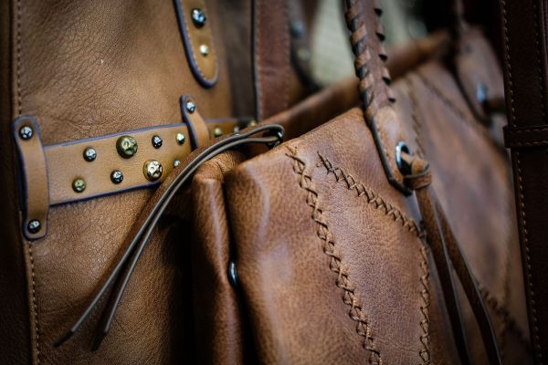 Fotos von Design-Kommunikation Uwe von der Wehd für Schuh & Leder Thumann Germering